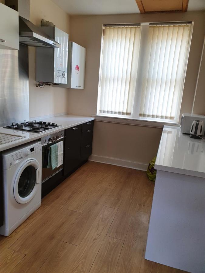 Flat 1 Castlebank House Flats Apartment ดิงวอลล์ ภายนอก รูปภาพ